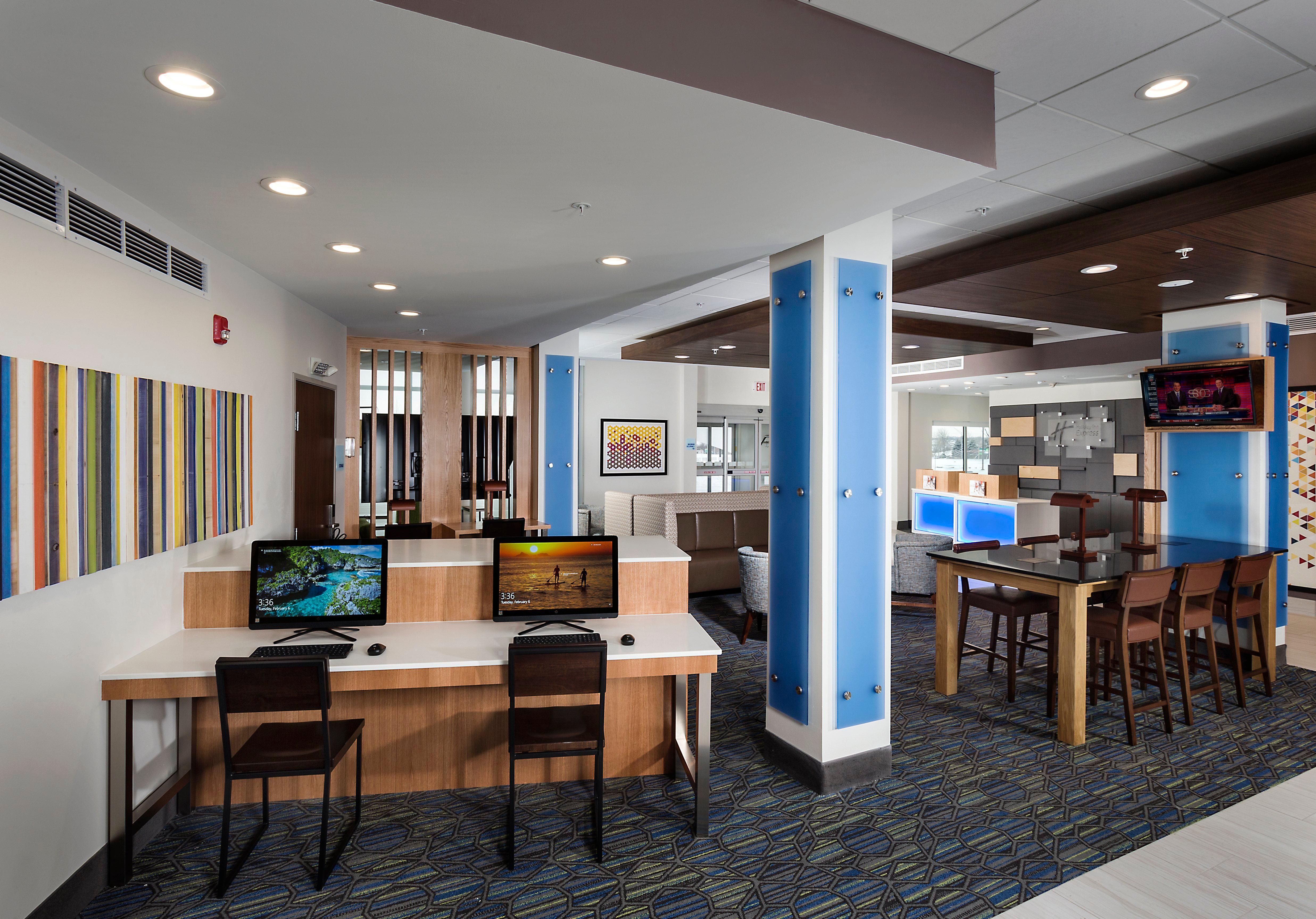 Holiday Inn Express & Suites - West Des Moines - Jordan Creek By Ihg Bagian luar foto