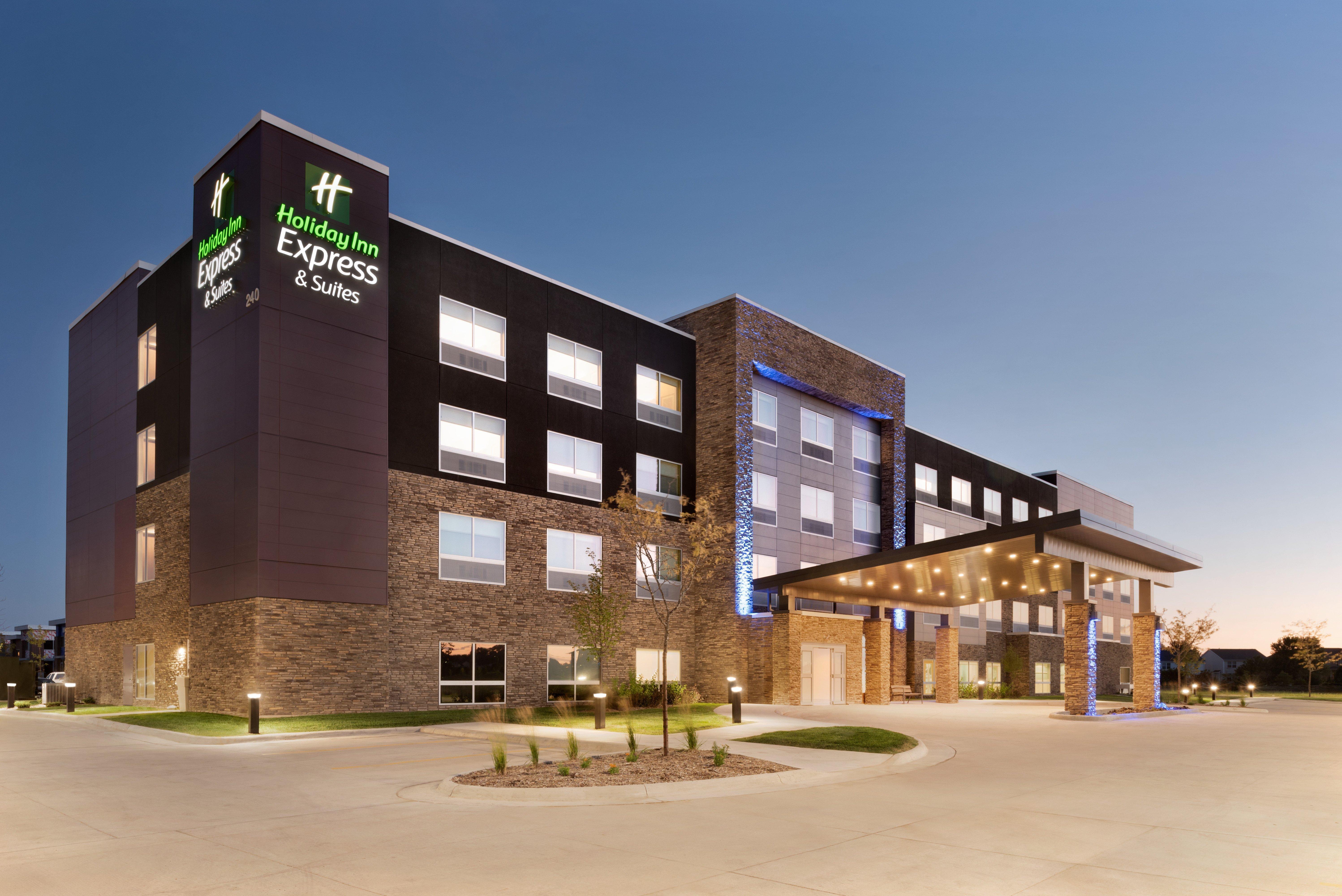 Holiday Inn Express & Suites - West Des Moines - Jordan Creek By Ihg Bagian luar foto